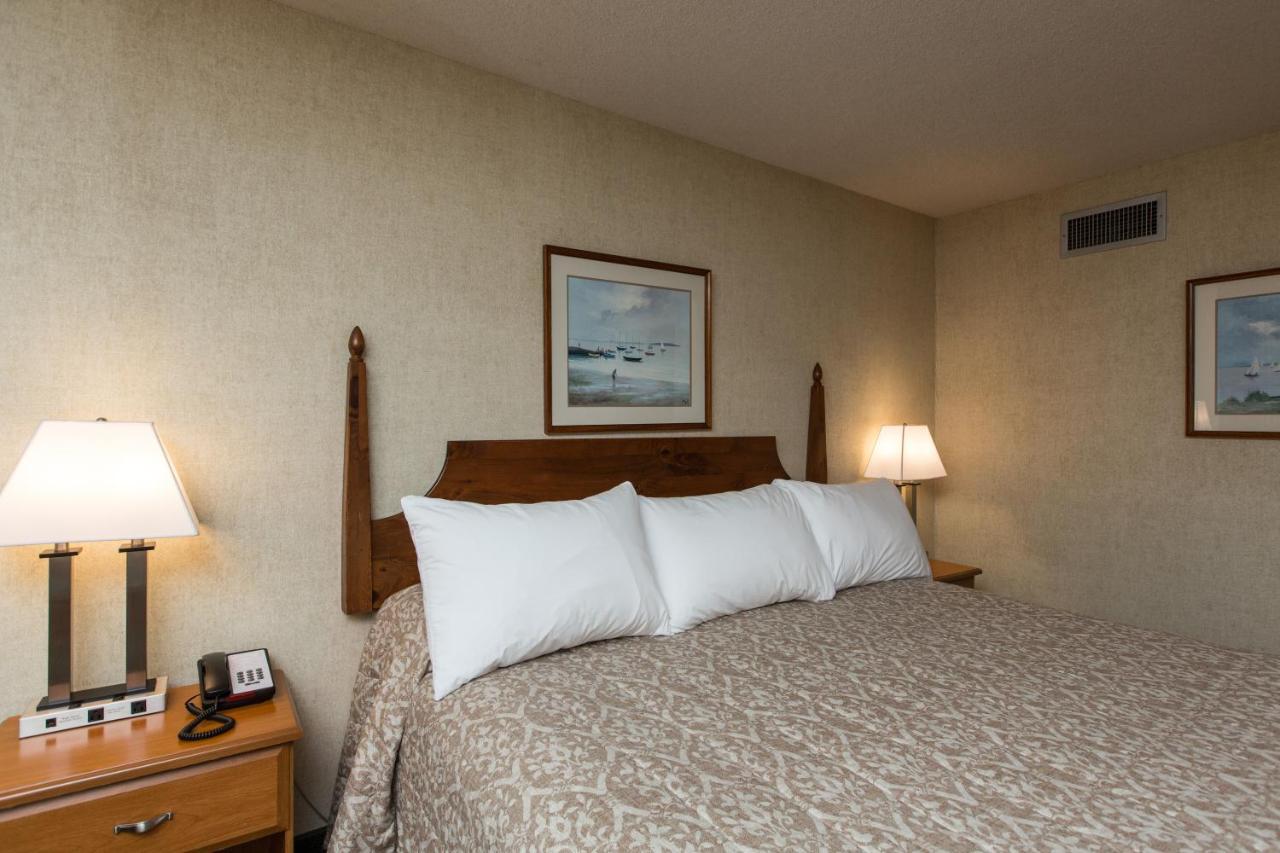 Commodores Inn Стоу Экстерьер фото